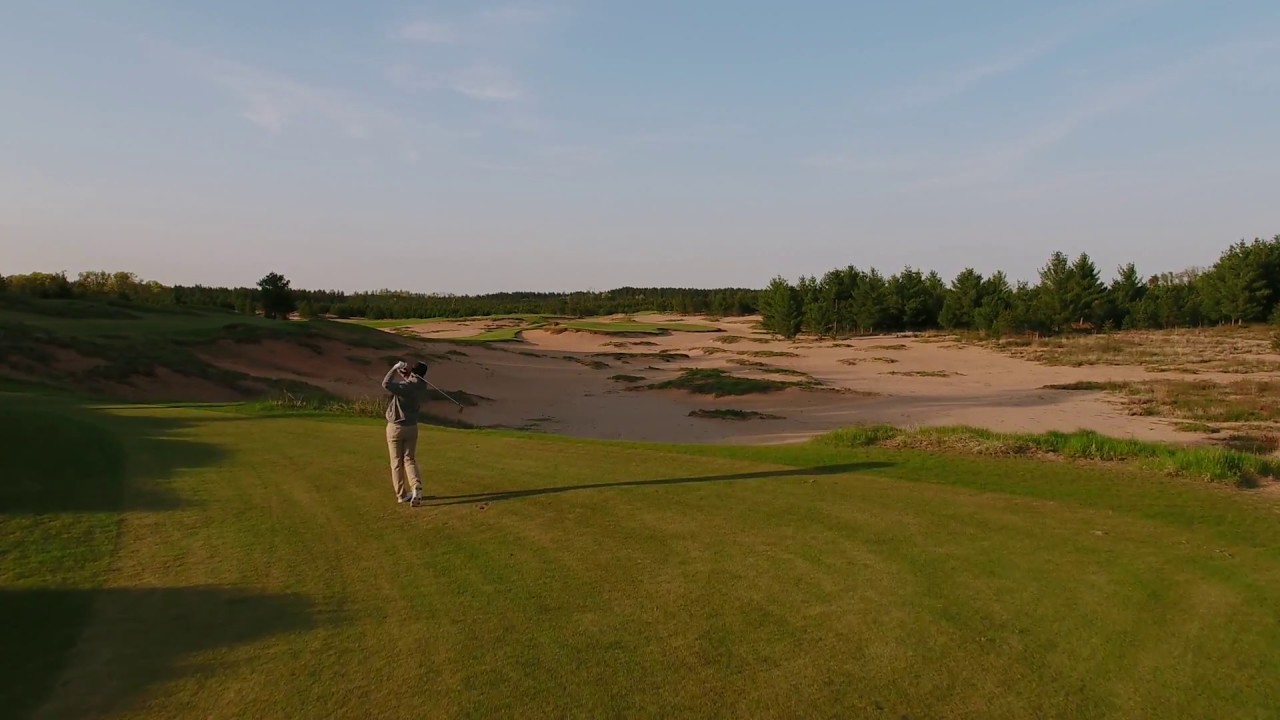 mammoth-dunes-8th-hole-island-green-back-tee-challenge